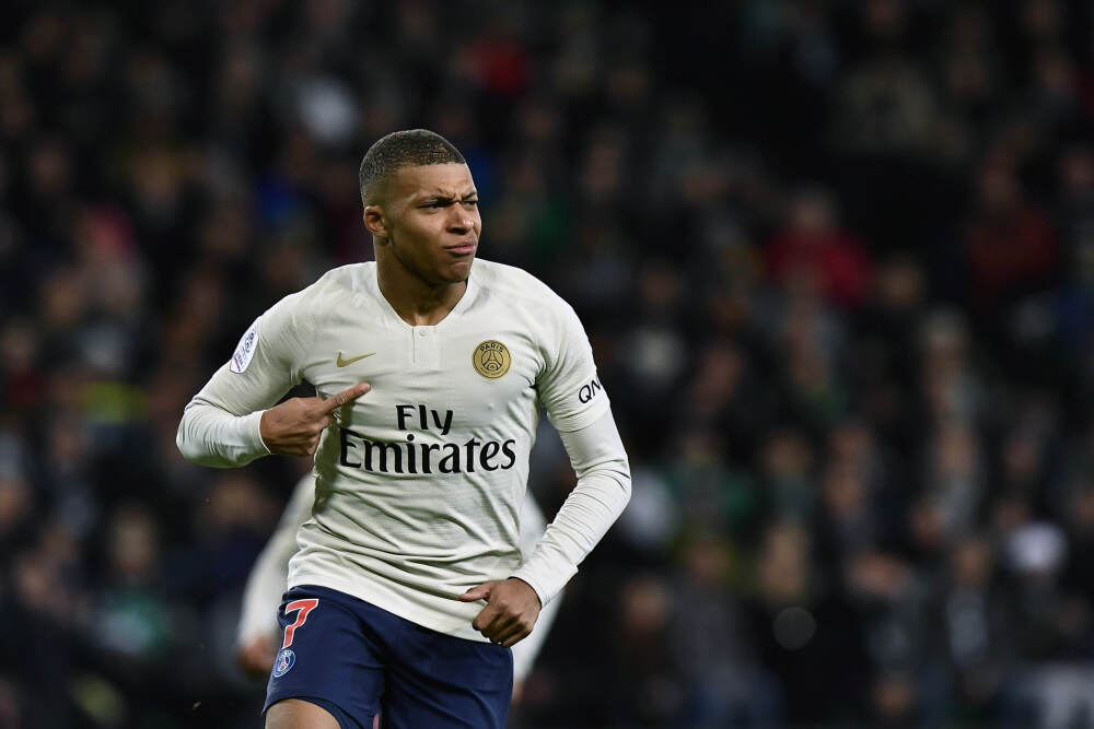 业界：数智技术融合 推动巨型水轮发电机组发展